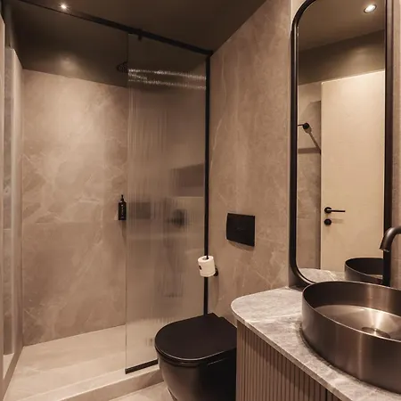 Zenith Premium Aparthotel 4*