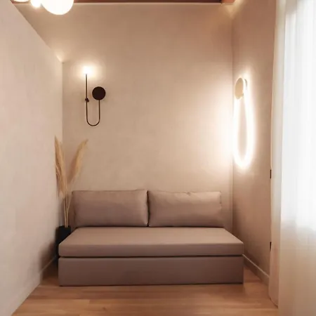 アパートホテル Zenith Premium テッサロニキ